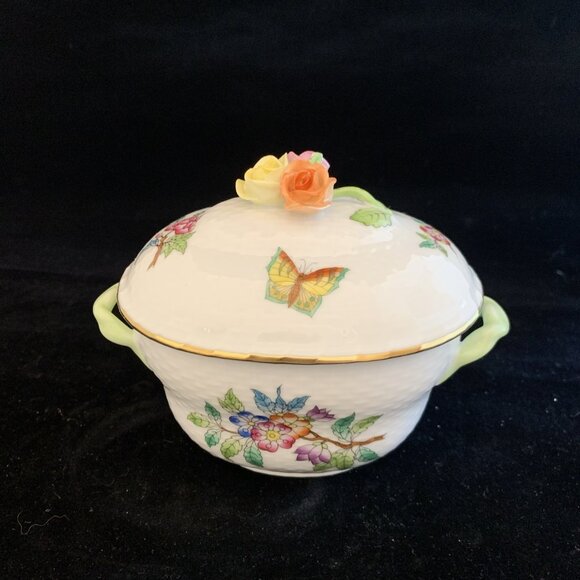 Herend Queen Victoria Covered Dish 6012 Porcelain Butterflies Rose Knob Handled - Picture 1 of 13